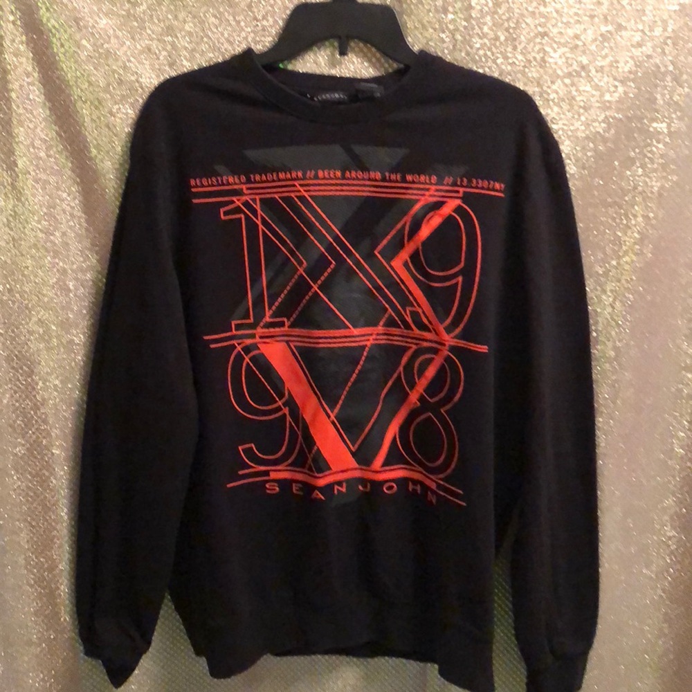 Black Sean John sweater with red design